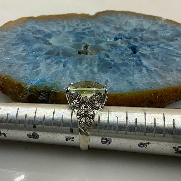 Vtg. Sterling Silver Green Amethyst Ring Size 7 1/2 (Size 7.5) - Picture 9 of 11